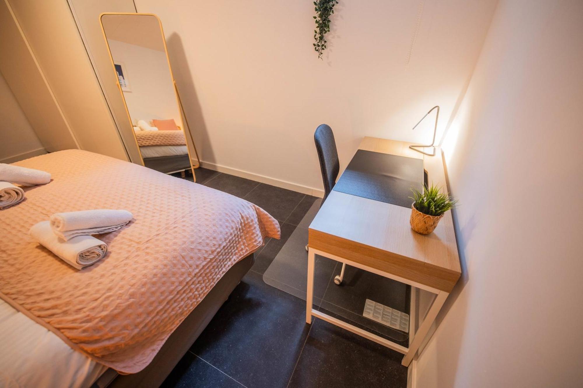 Superb 90m2 With Garden - Ks8a Appartement *