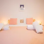 Superb 90M2 Apartment With Garden - Ks8A