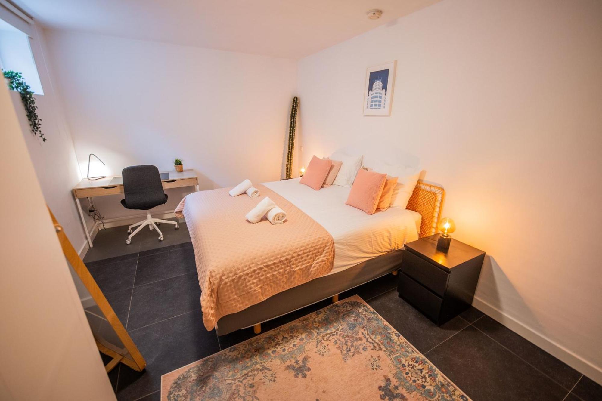 Appartement Superb 90m2 With Garden - Ks8a *